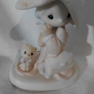 Precious Moments Special Mom Figurine